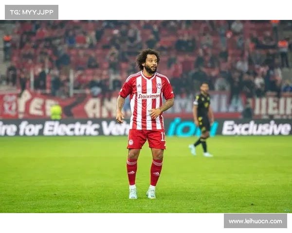 奥林匹亚科斯球员集体捐款驰援希腊火灾灾区展现团队精神 奥林匹亚科斯球员集体捐款驰援希腊火灾灾区展现团队精神