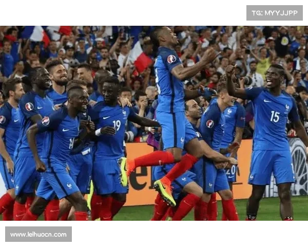 马赛大胜巴黎FC 奥巴梅扬双响格林伍德点射破门